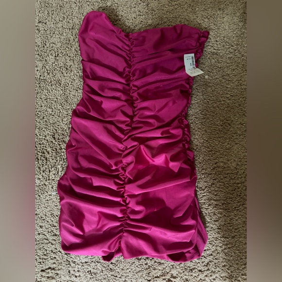 Pants - PINK SCRUNCH SHORTS ROMPER SIZE S